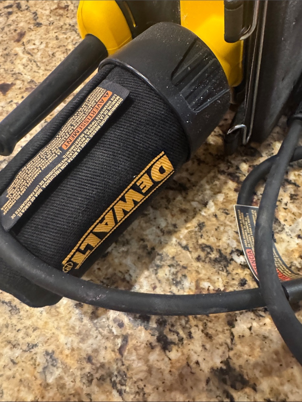 DEWALT Yellow & Black Palm Sander - Compact Finishing Sander w/ 3 packs of sandp - Picture 8 of 8
